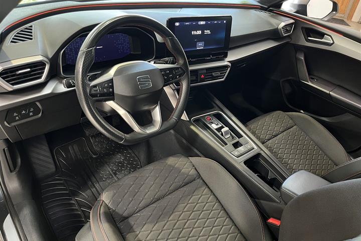 Sort Seat Leon fra 2021