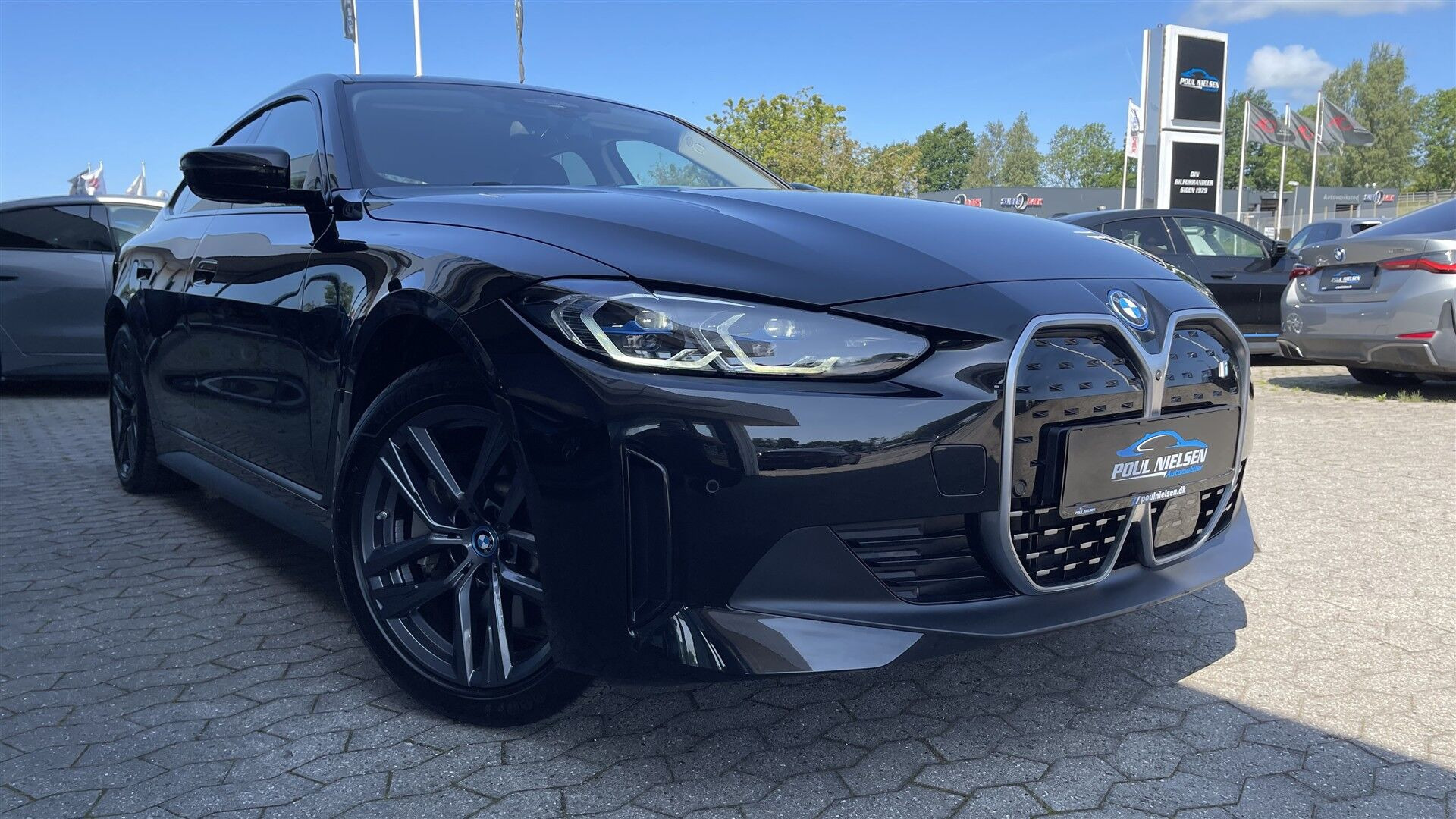 Sort BMW i4 fra 2023