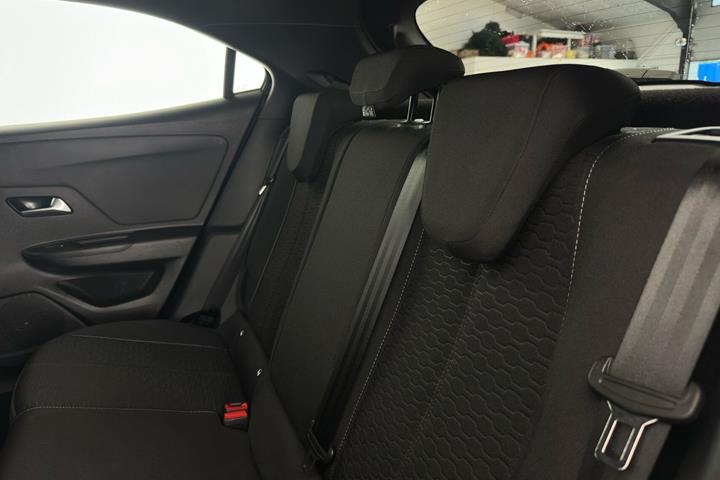 Sort Opel Mokka-e fra 2025