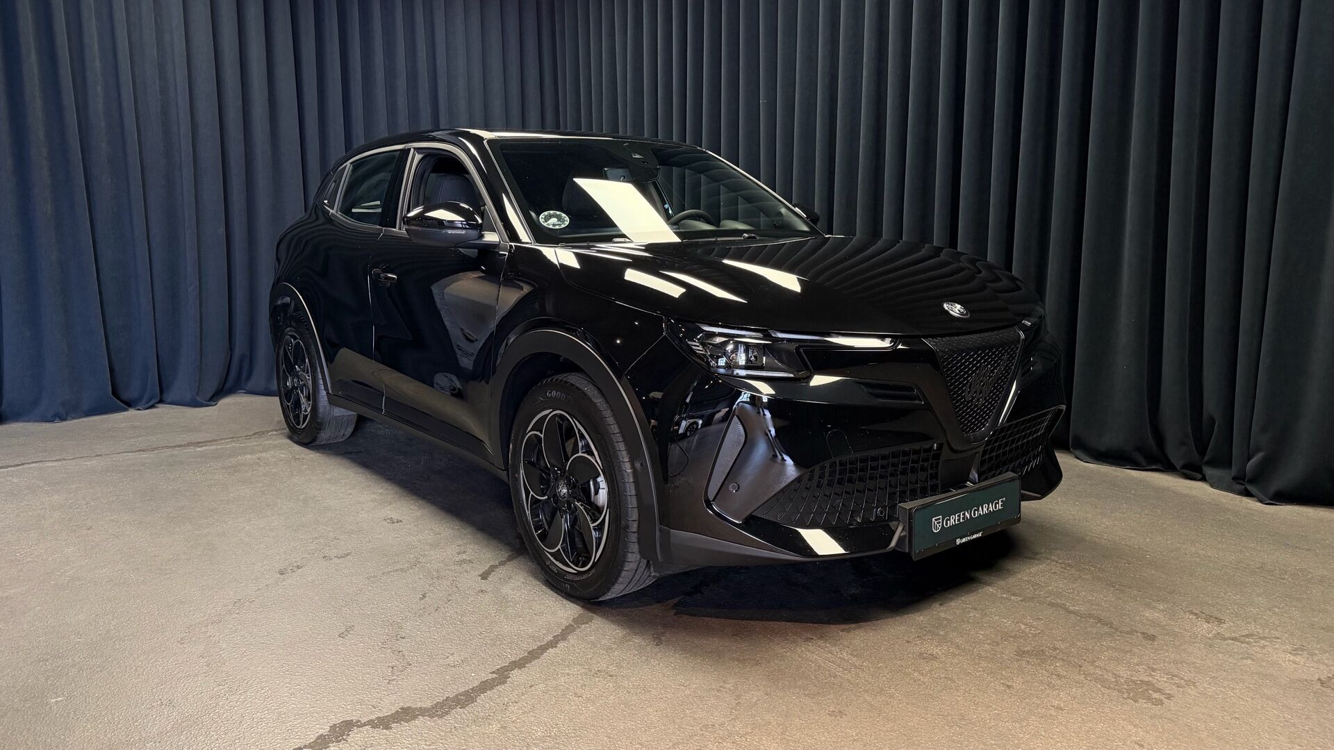 Alfa Romeo Junior EL Core 156HK 5d Aut.