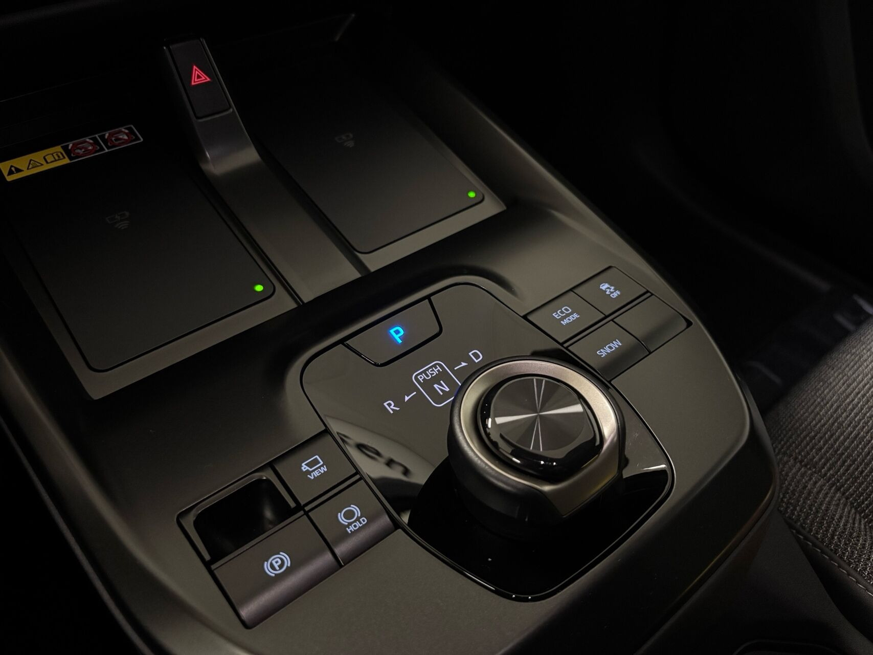 Blå Toyota BZ4X fra 2026
