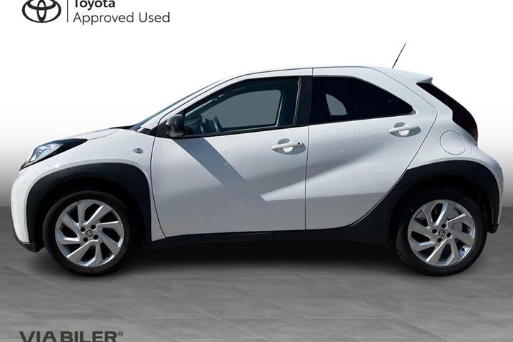 Hvid Toyota Aygo X fra 2022