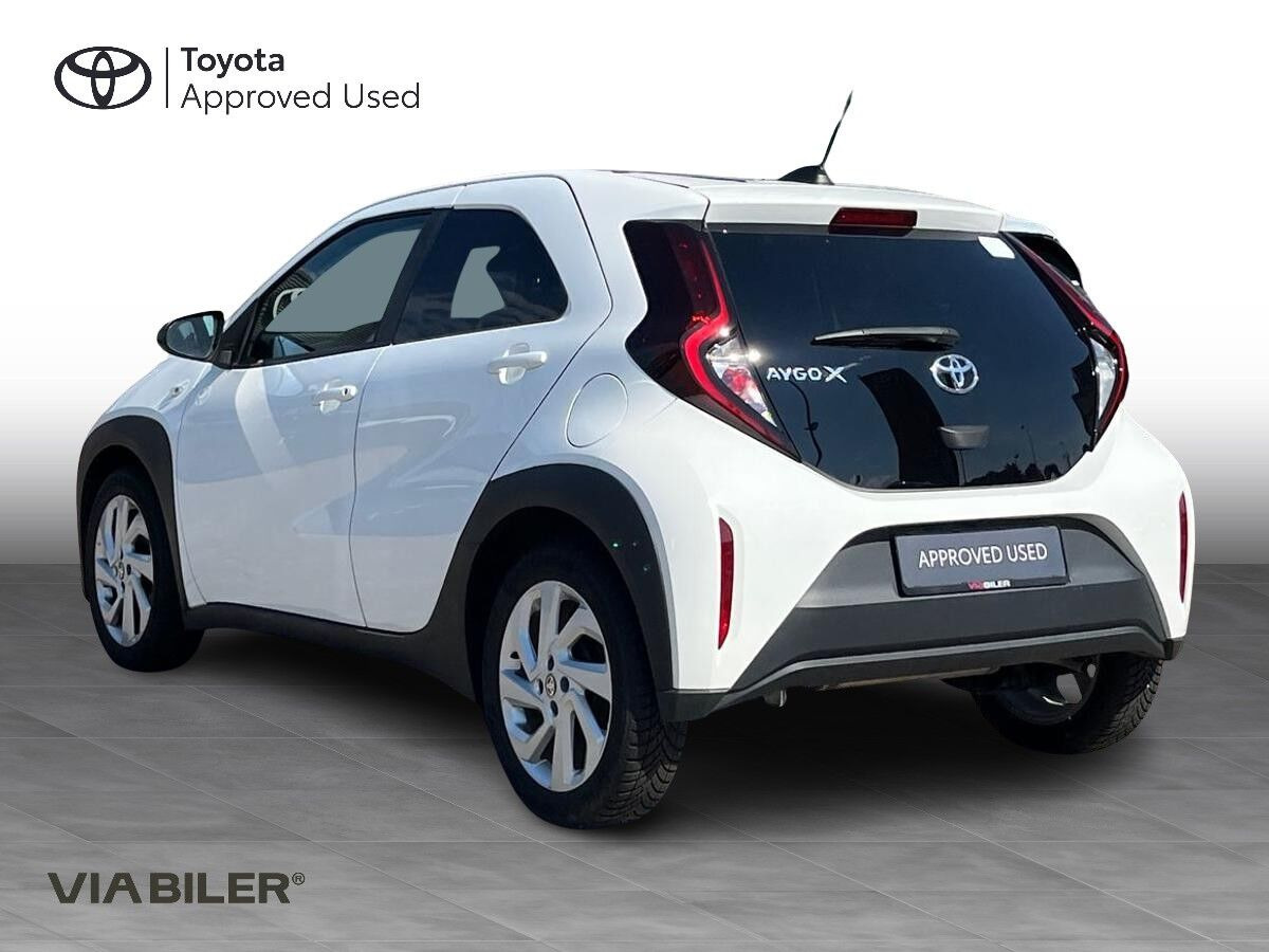 Hvid Toyota Aygo X fra 2022