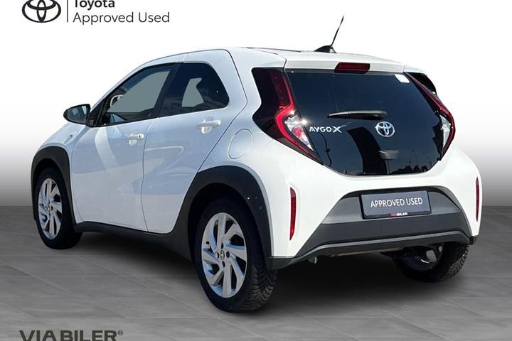 Hvid Toyota Aygo X fra 2022