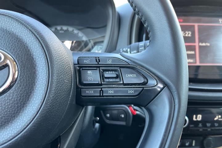 Hvid Toyota Aygo X fra 2022
