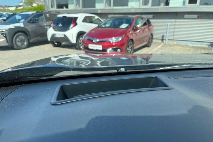 Blå Toyota RAV4 Plug-in fra 2021
