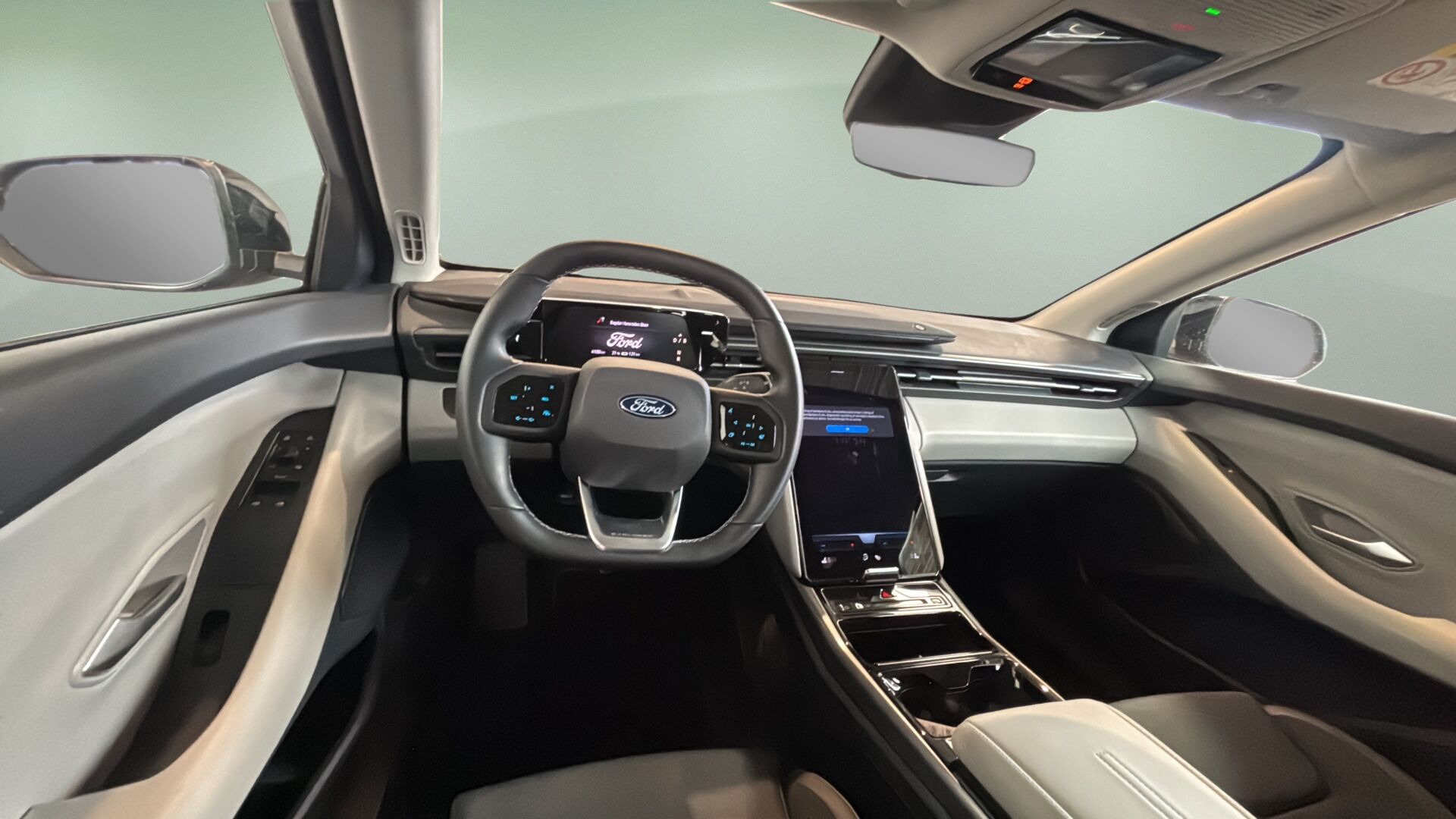 Sort Ford Explorer fra 2025