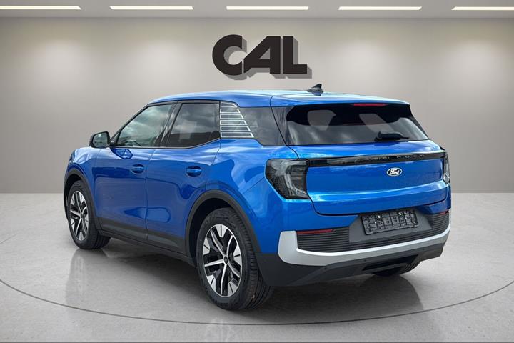 Blå Ford Explorer fra 2025