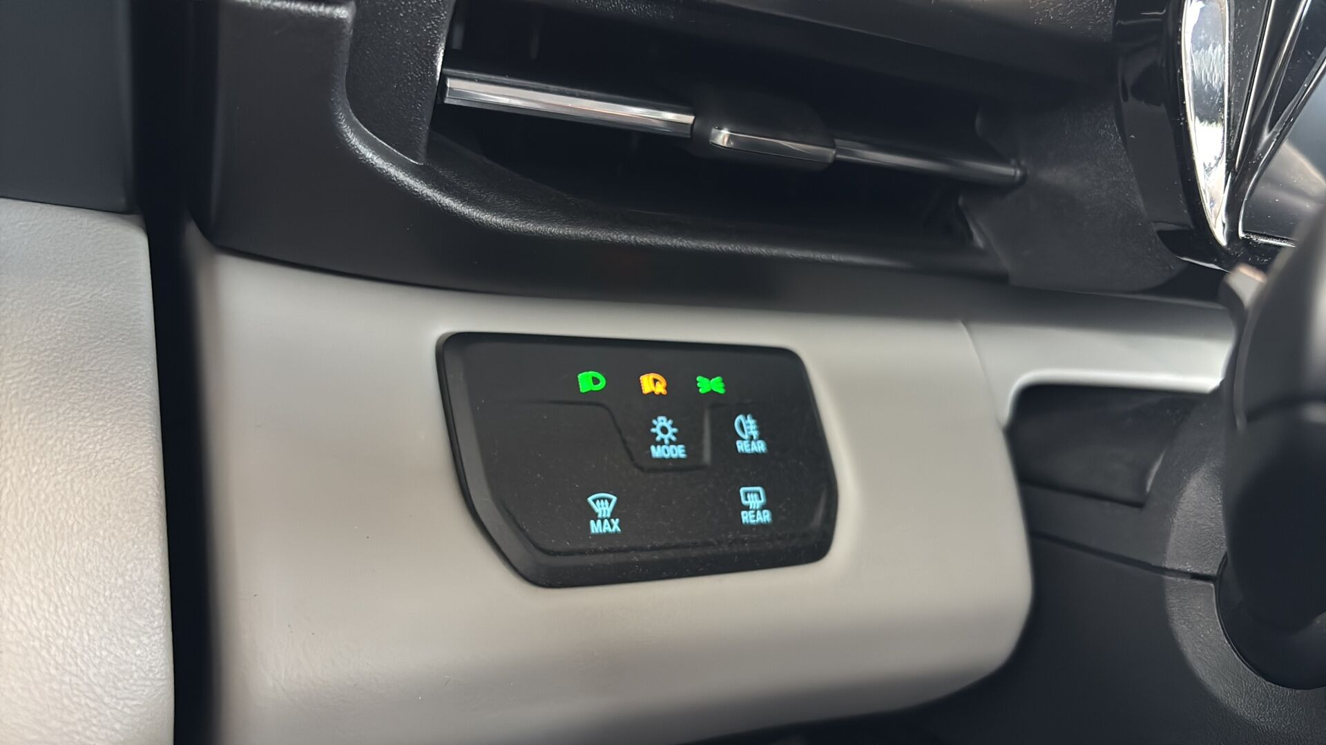 Blå Ford Explorer fra 2025