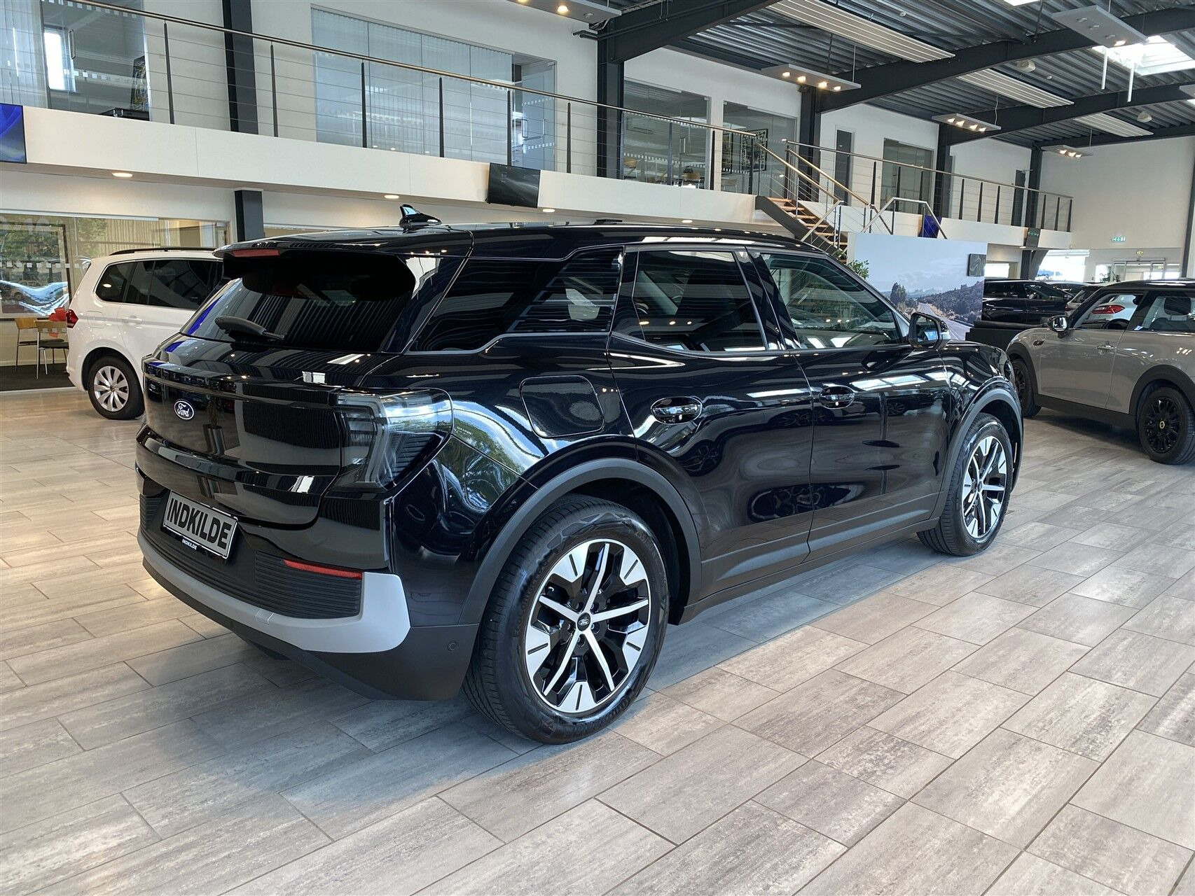 Sort Ford Explorer fra 2024