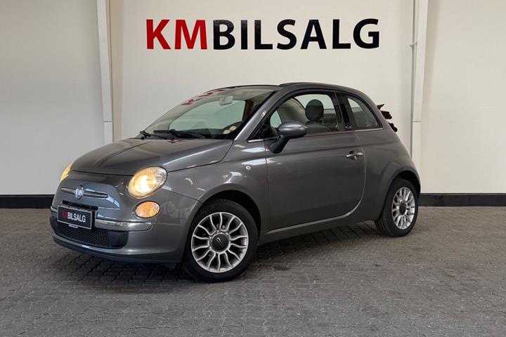 Grå Fiat 500C fra 2010