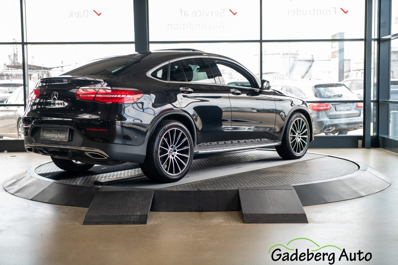 Sort Mercedes GLC350 d fra 2017