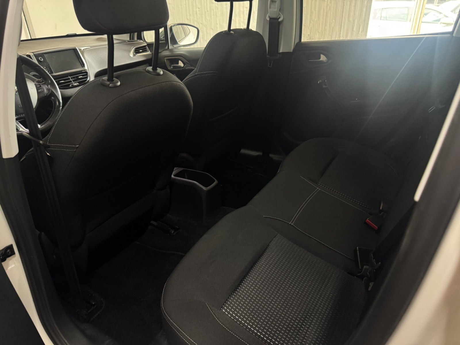 undefined Peugeot 208 fra 2017
