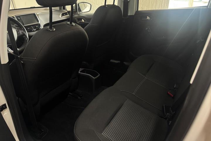 undefined Peugeot 208 fra 2017