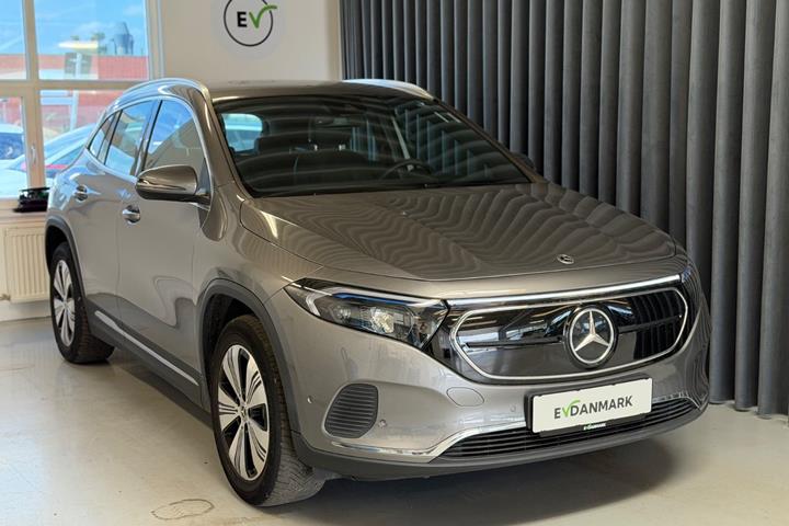 Grå Mercedes EQA250 fra 2024