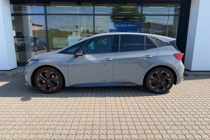 Grå Cupra Born fra 2024
