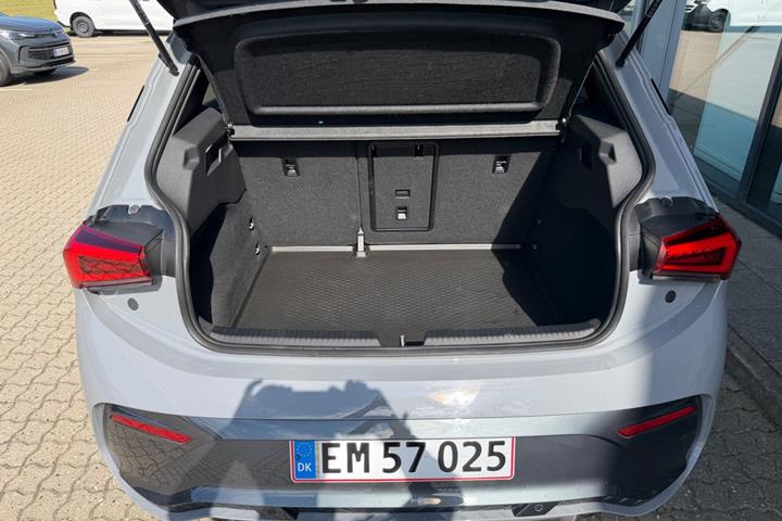 Grå Cupra Born fra 2024
