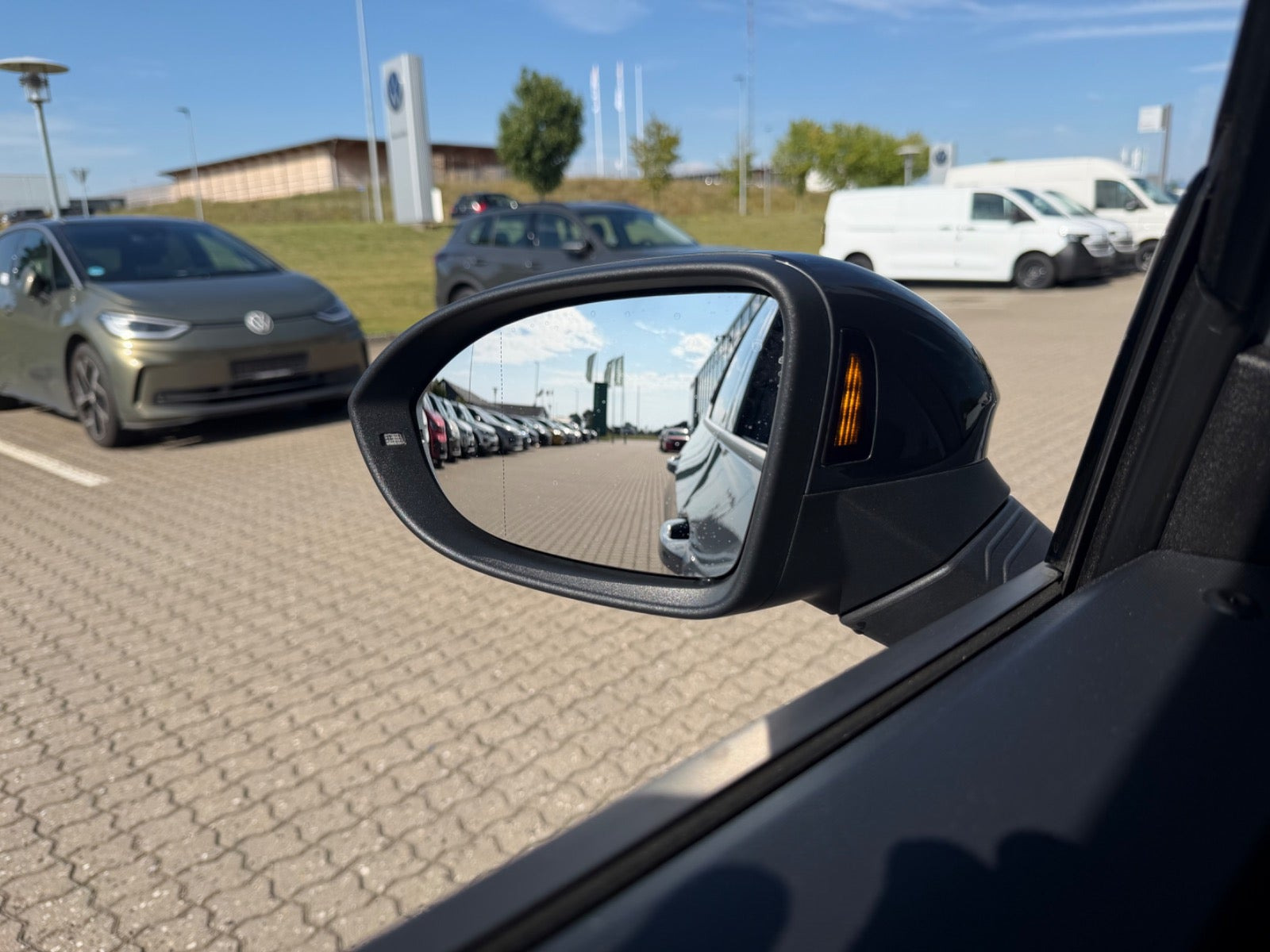 Grå Cupra Born fra 2024
