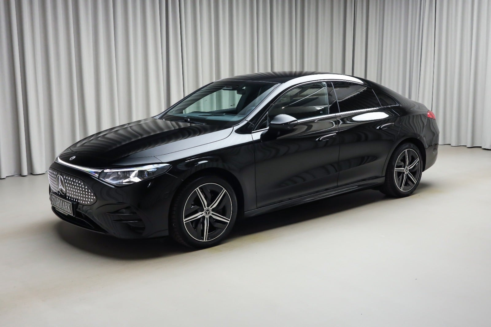 Sort Mercedes CLA250+ fra 2025