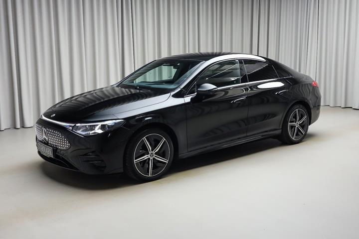 Sort Mercedes CLA250+ fra 2025