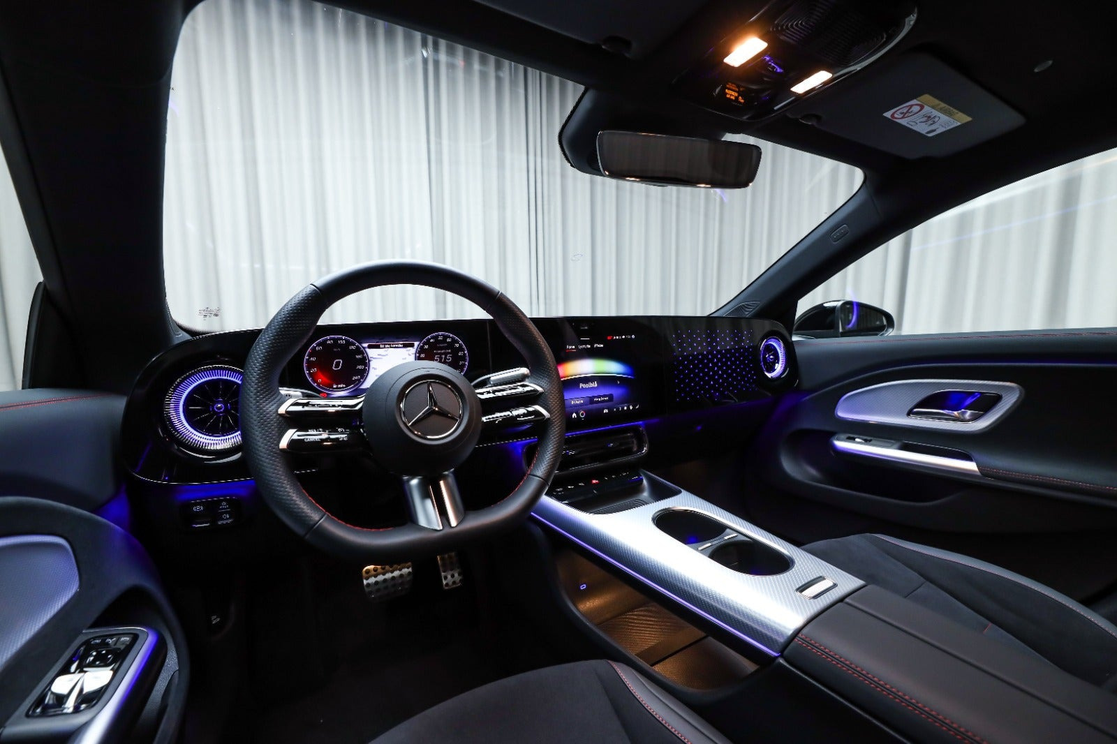 Sort Mercedes CLA250+ fra 2025