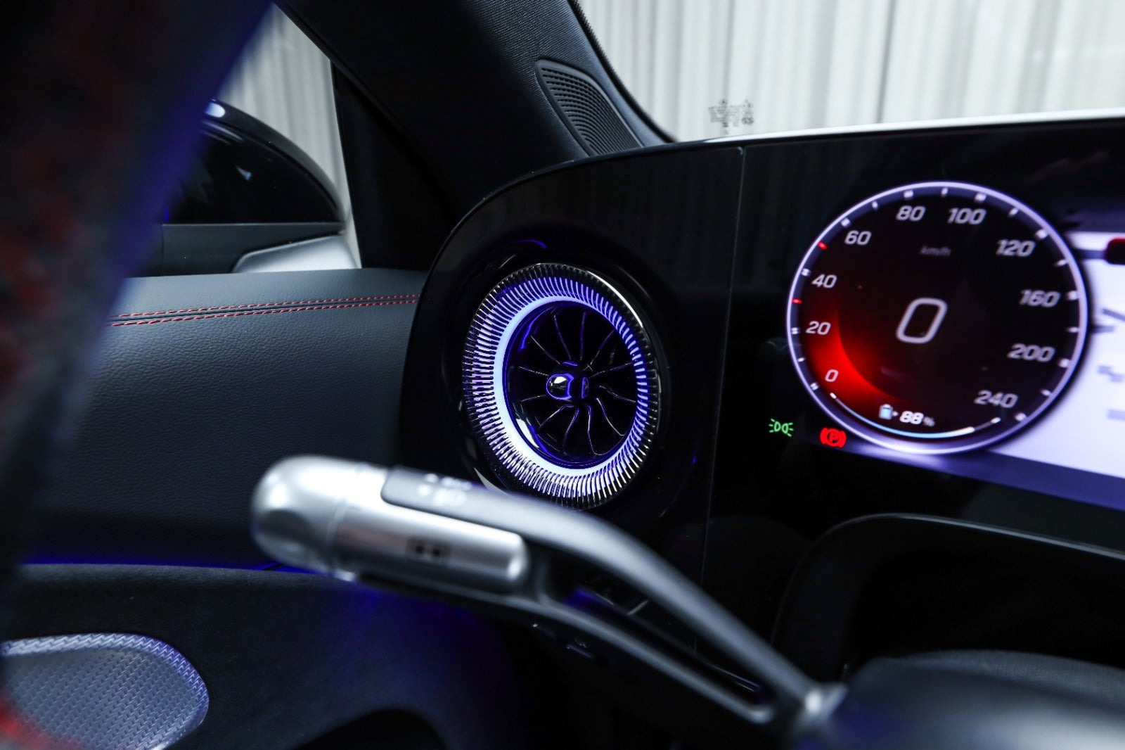 Sort Mercedes CLA250+ fra 2025