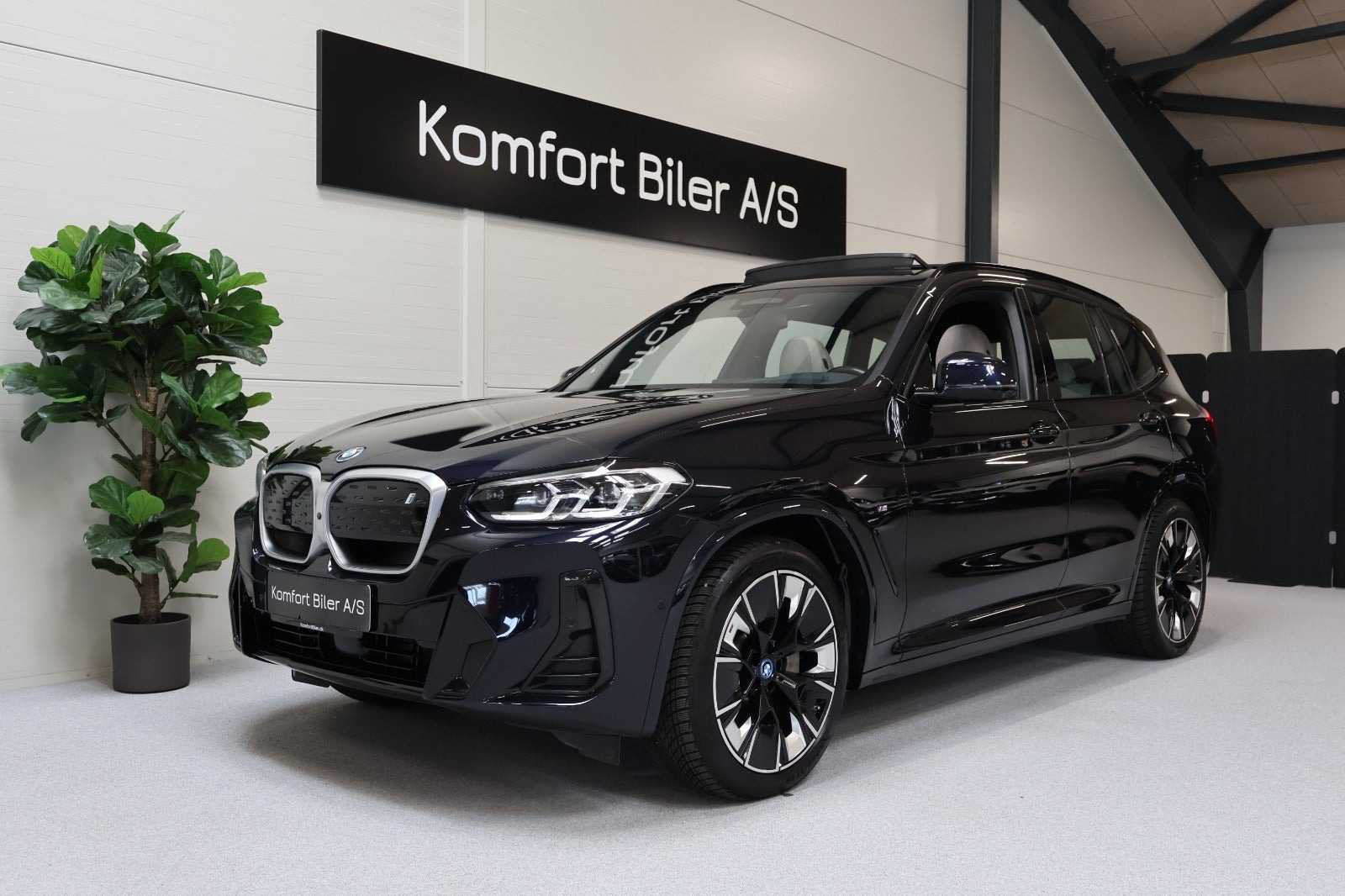 BMW iX3 Charged Plus M-Sport