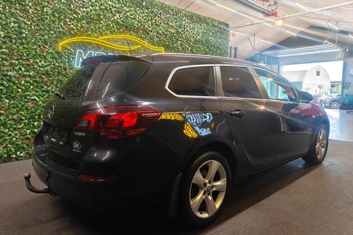 undefined Opel Astra fra 2011