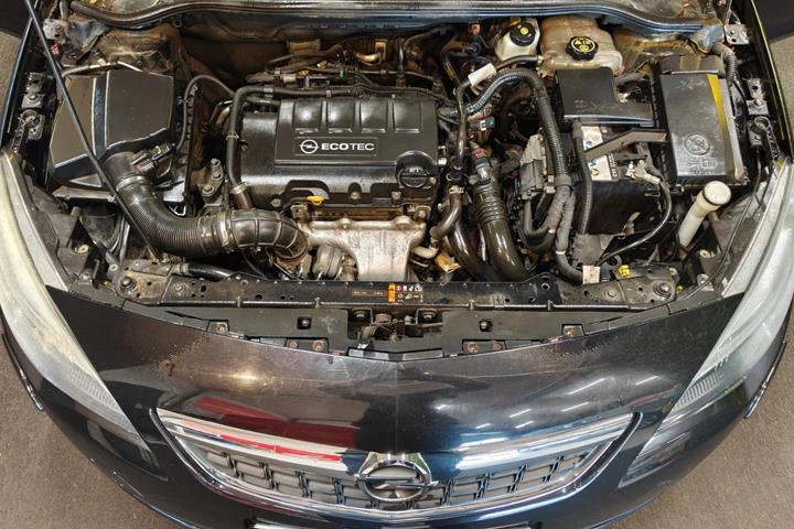 undefined Opel Astra fra 2011