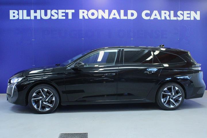 Sort Peugeot 308 fra 2024