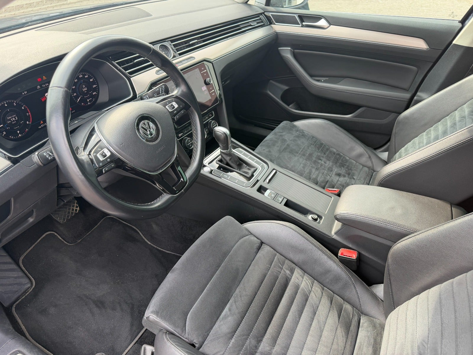 undefined VW Passat fra 2019
