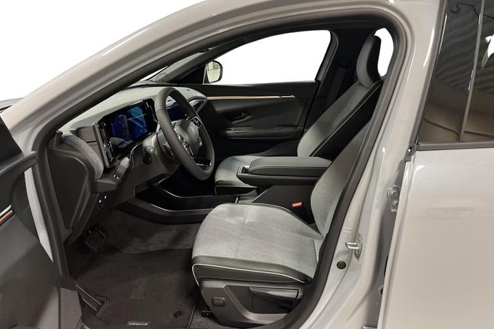 Grå Renault Megane E-Tech fra 2025