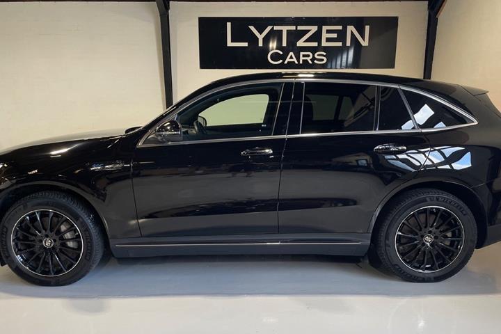 Sort Mercedes EQC400 fra 2022