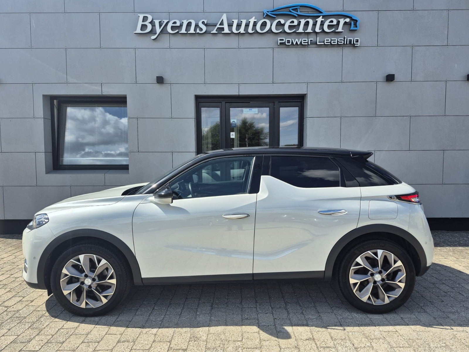 Hvid DS DS 3 CrossBack fra 2022