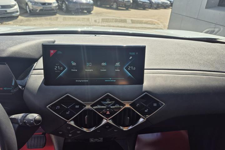 Hvid DS DS 3 CrossBack fra 2022