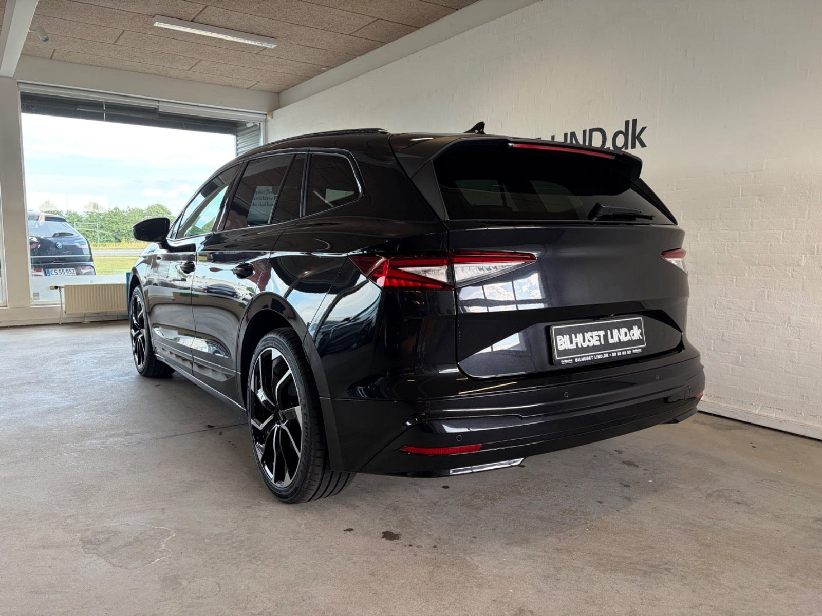 Sort Skoda Enyaq fra 2023