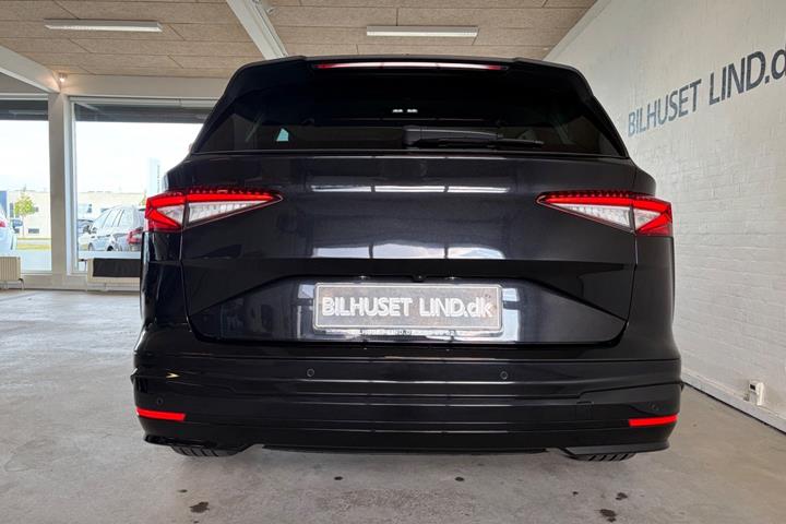 Sort Skoda Enyaq fra 2023