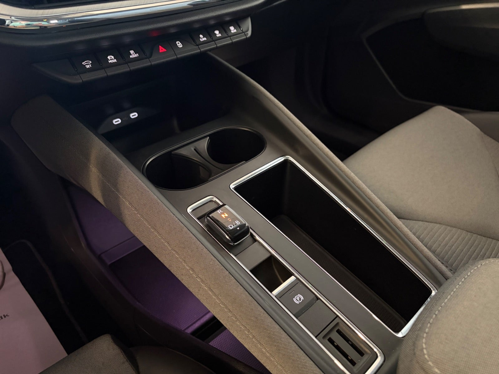 Sort Skoda Enyaq fra 2023