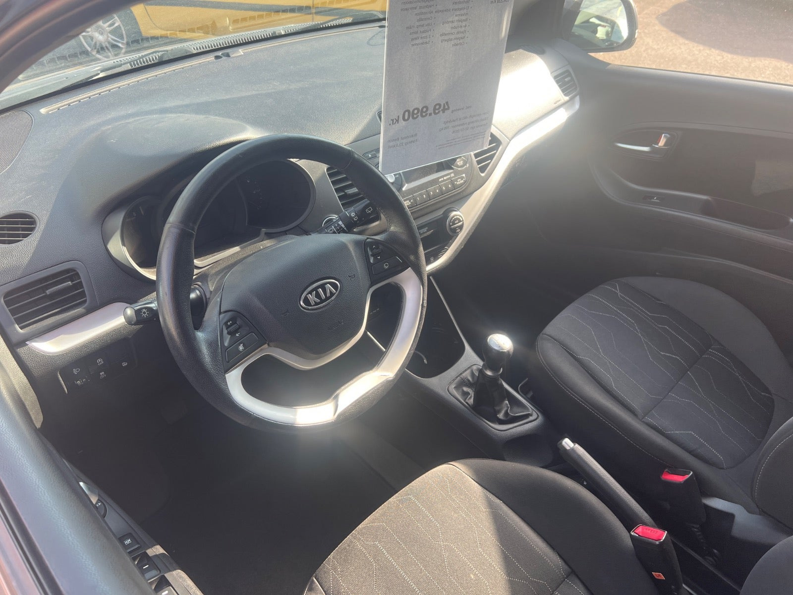 Grå Kia Picanto fra 2012