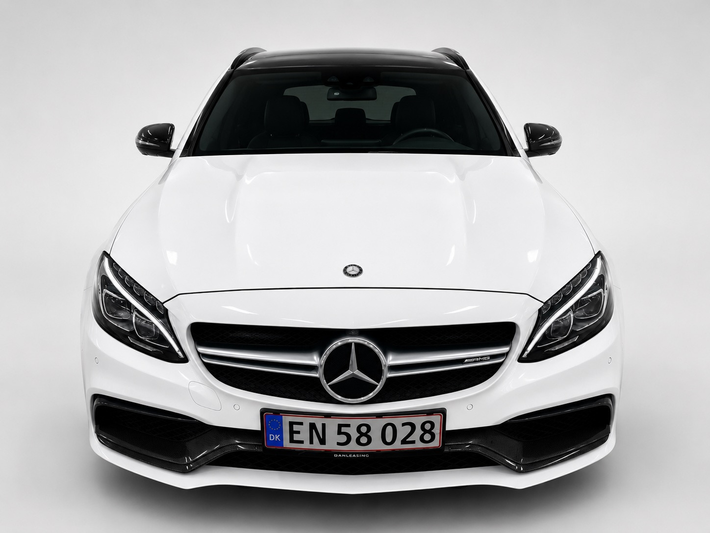 Hvid Mercedes - fra 2017