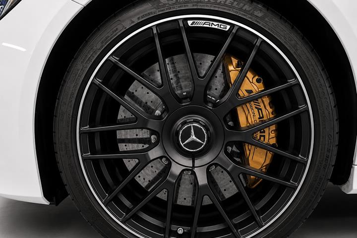 Hvid Mercedes - fra 2017