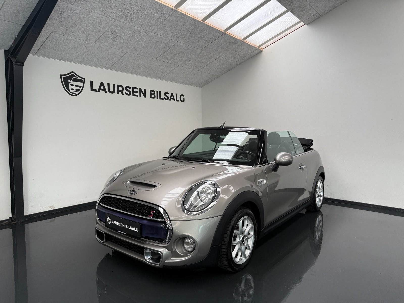 Sølv Mini Cooper S fra 2016