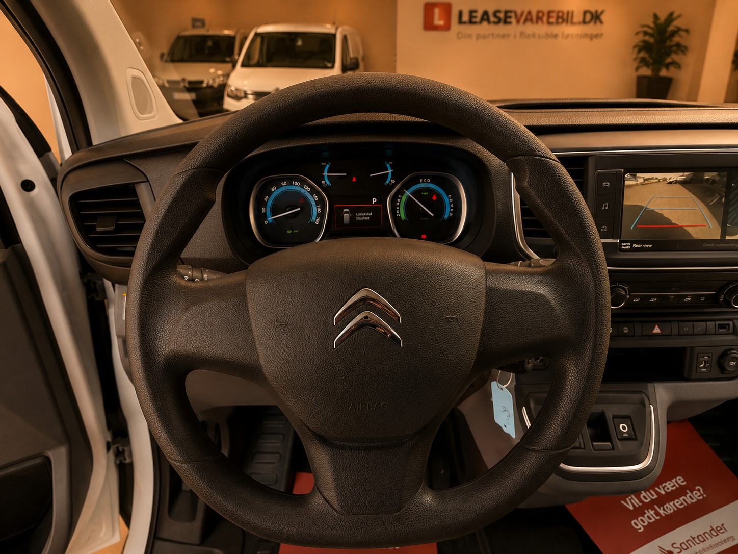 Hvid Citroën e-Jumpy fra 2021
