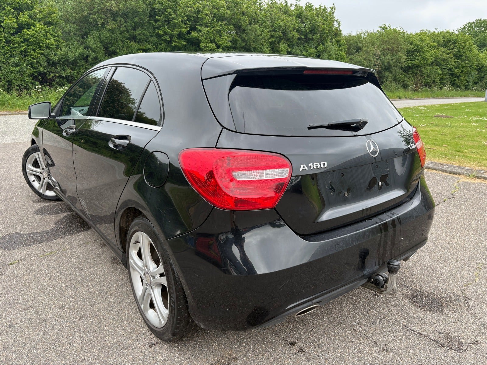 Sort Mercedes A180 fra 2014