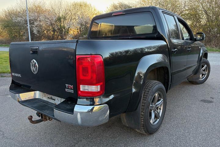 Sort VW Amarok fra 2012