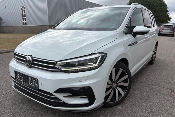 Hvid VW Touran fra 2018
