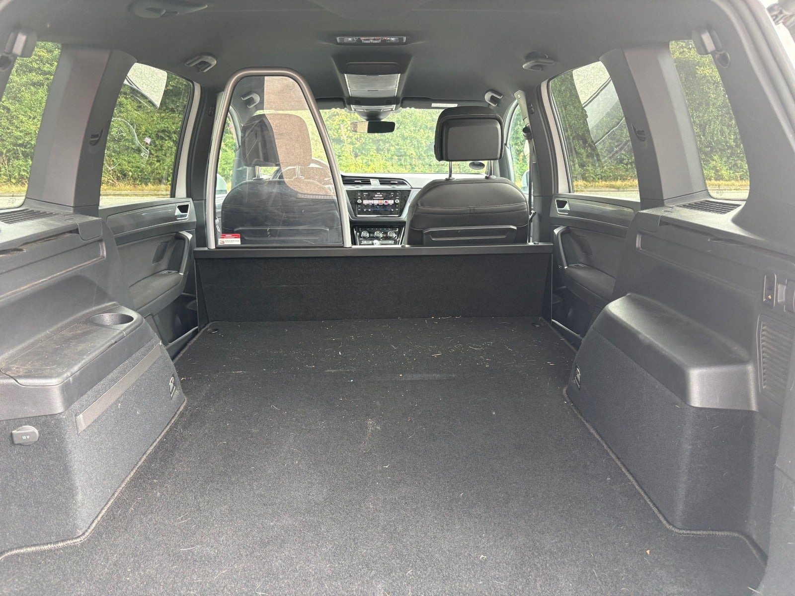 Hvid VW Touran fra 2018