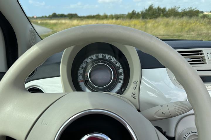 Hvid Fiat 500C fra 2015