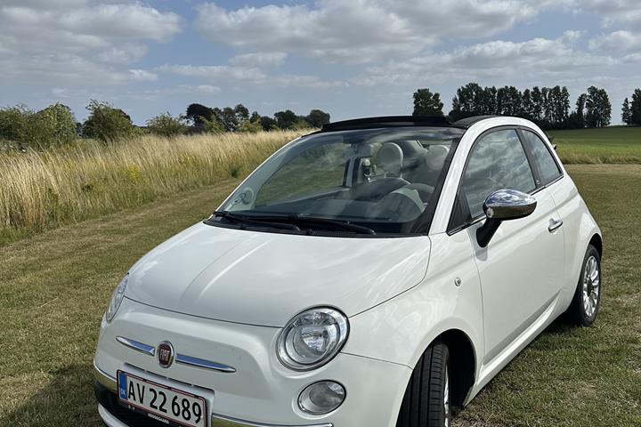 Hvid Fiat 500C fra 2015
