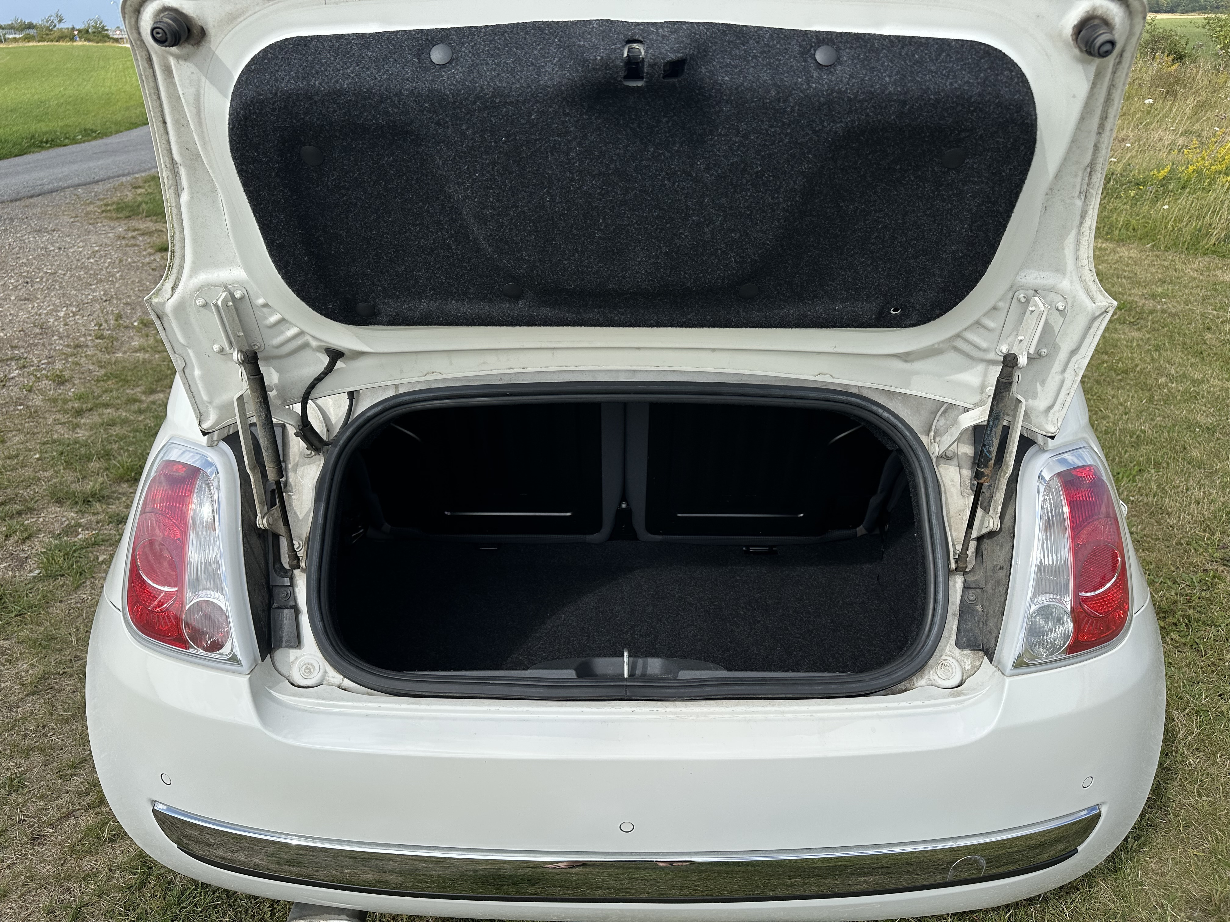 Hvid Fiat 500C fra 2015